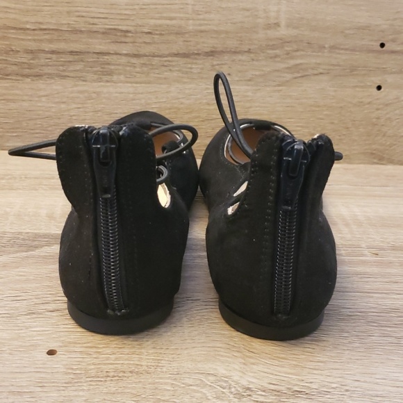 $6 w/ bundle! Girls Cat & Jack Black Flats - Picture 3 of 6